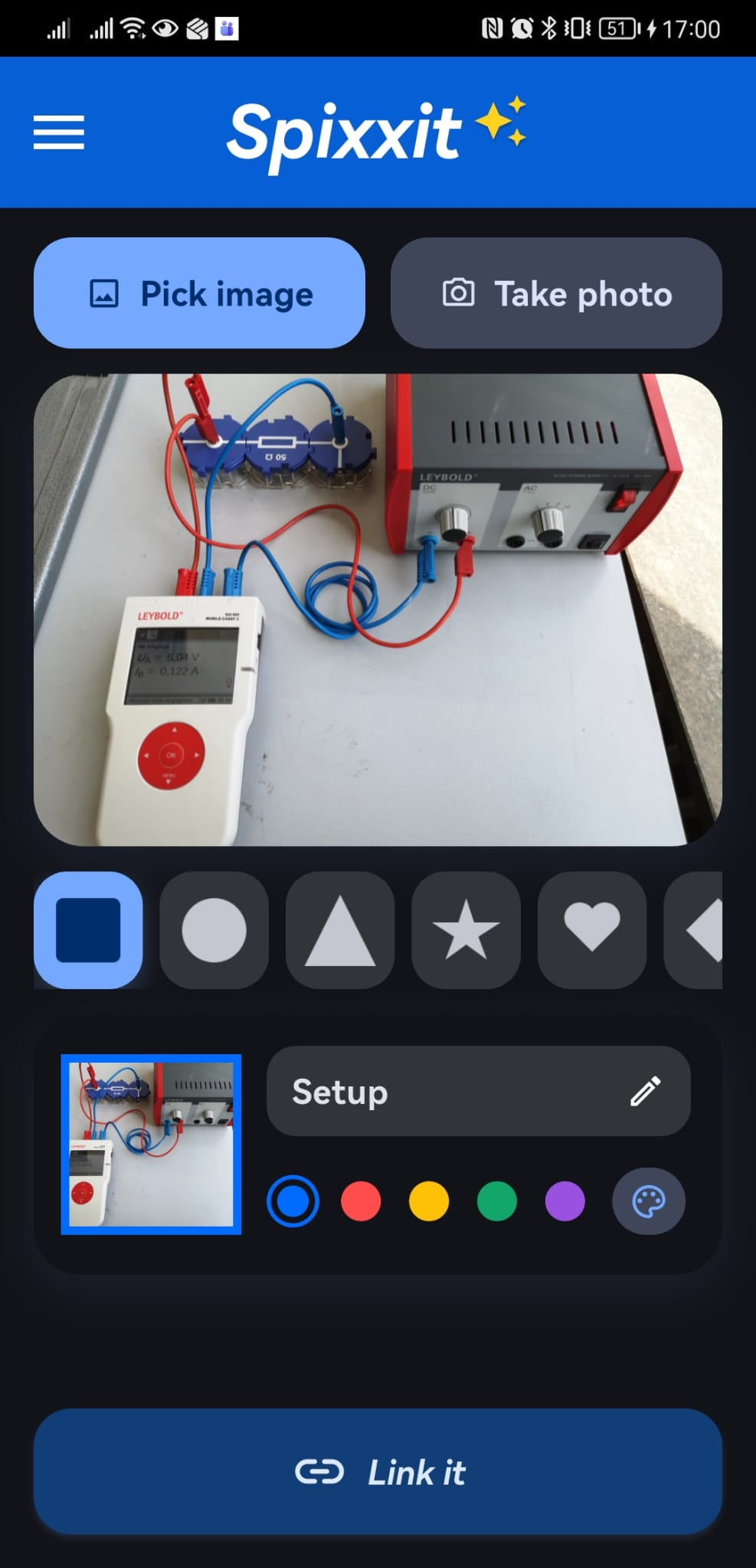 Spixxit-App mit einem elektrischen Versuchsaufbau